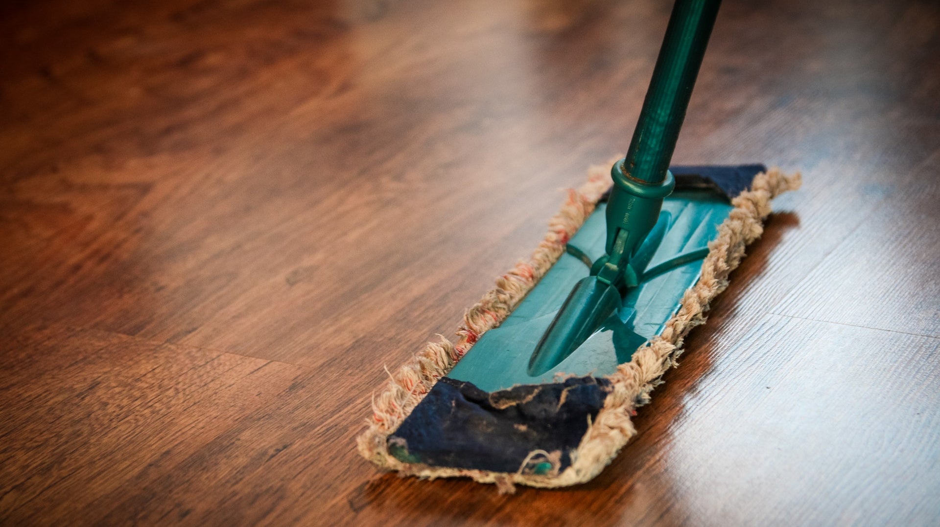 Why you should choose an eco-friendly floor cleaner